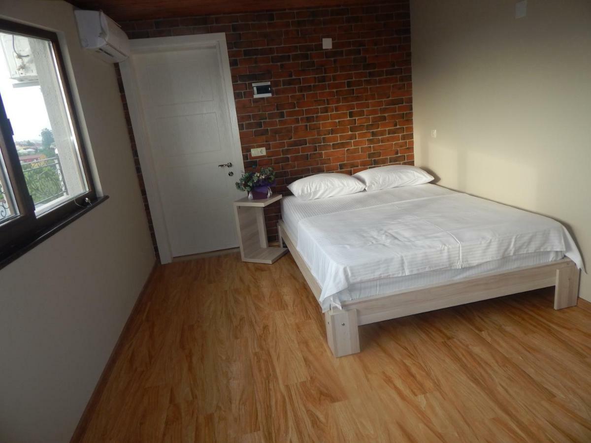 My House Hotel Batumi Exterior photo